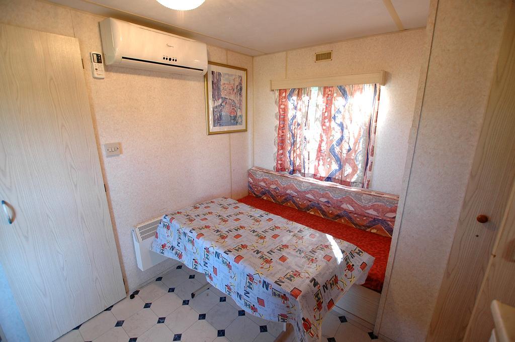 Hotel Camping Europa 2 Capoliveri  Pokoj fotografie