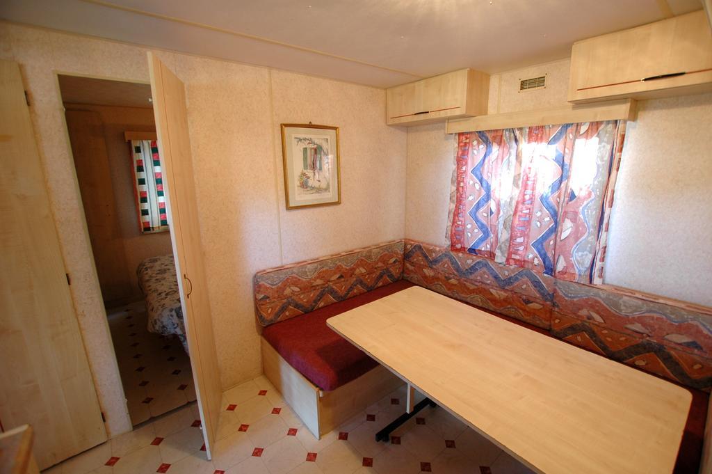 Hotel Camping Europa 2 Capoliveri  Pokoj fotografie